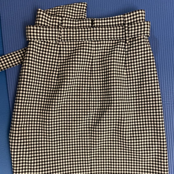 Black and White Plaid Mini Skirt - Picture 2 of 2